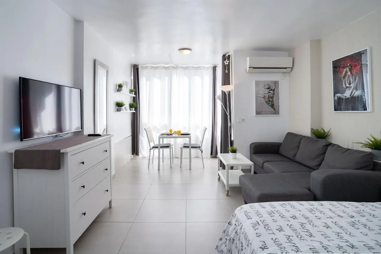 Benalmadena Sunny Days Apartment 0*,